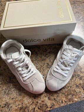 Dolce Vita Selina Off-White Suede Sneakers